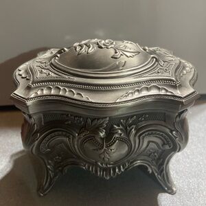 Vintage Style Pewter Jewellery Box